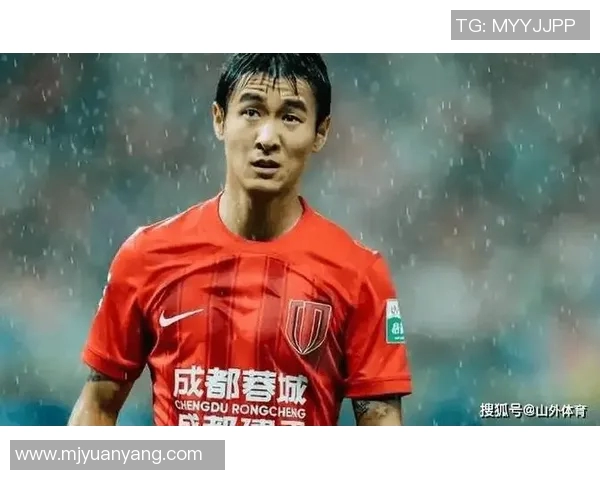 篮球与足球明星跨界友谊揭秘共同热爱与梦想的交汇点